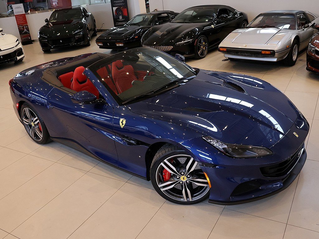 Certified 2022 Ferrari Portofino M image 14