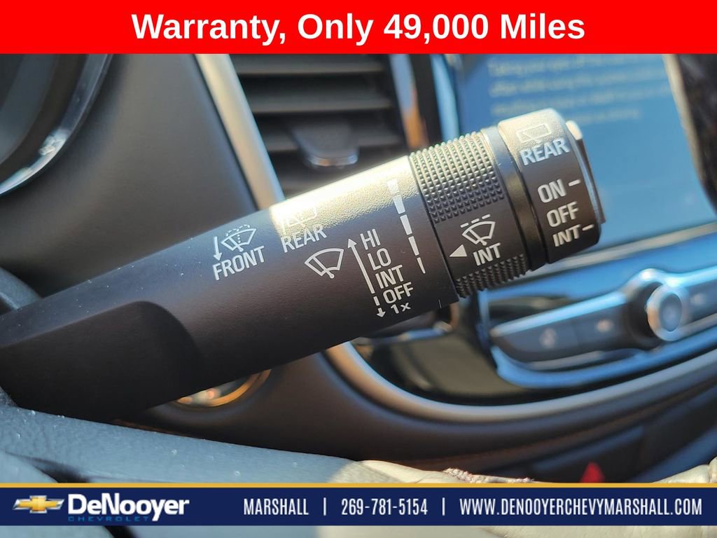 Used 2019 Chevrolet Trax LT w/ LT Convenience Package image 16