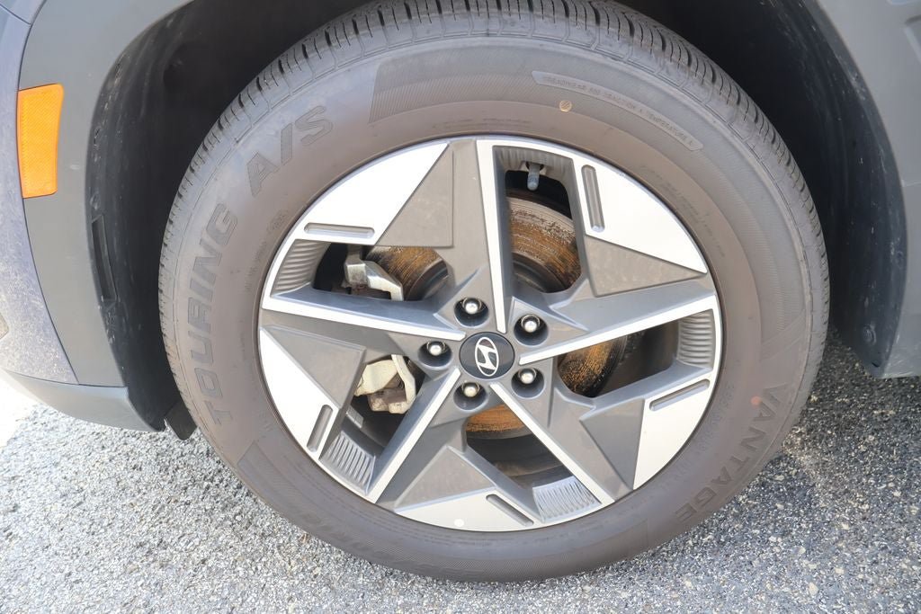 Used 2025 Hyundai Tucson SEL FWD image 8