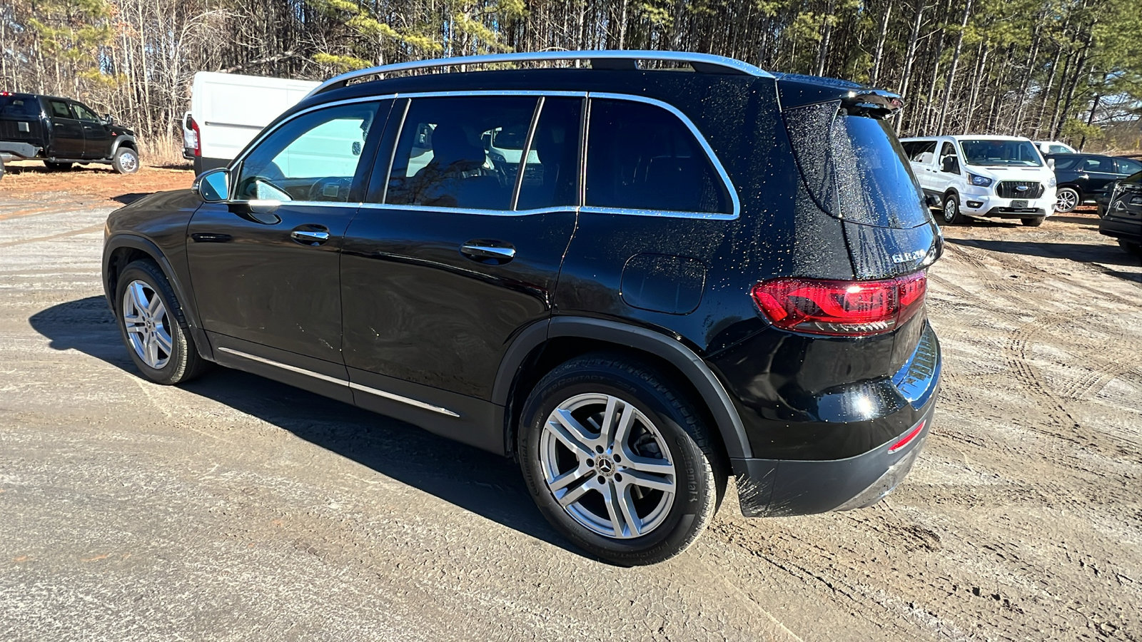 Used 2023 Mercedes-Benz GLB 250 4MATIC w/ Premium Package image 10