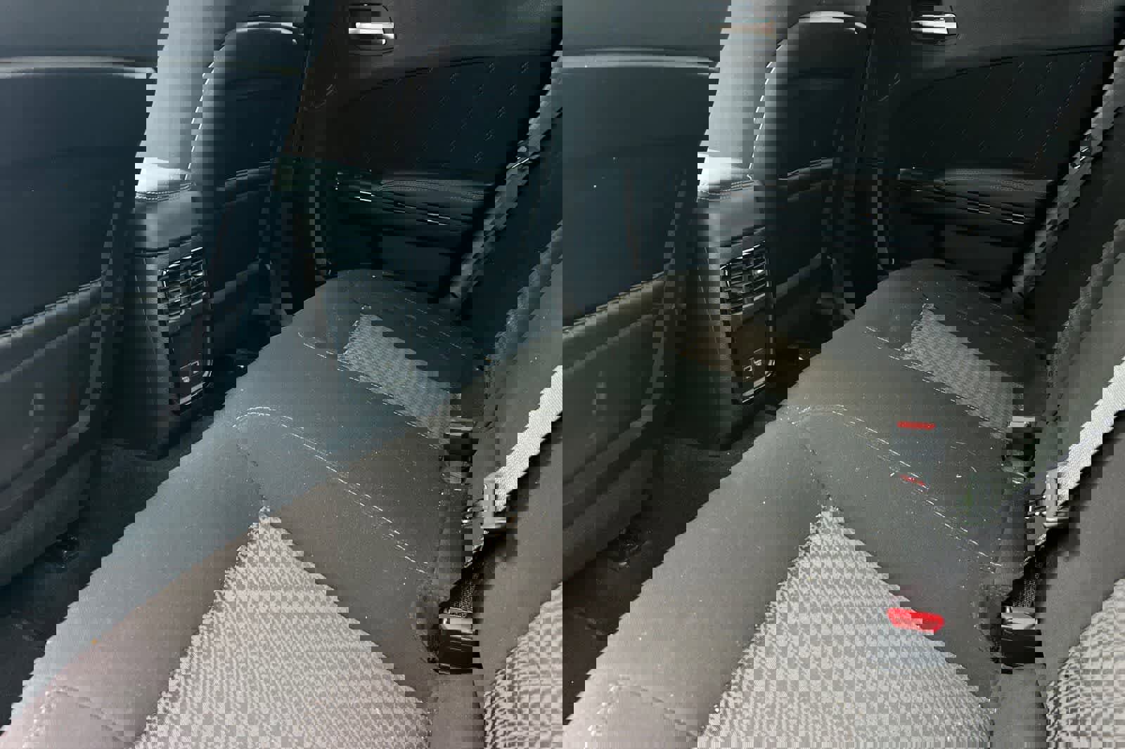 Used 2023 Dodge Charger GT w/ Blacktop Package image 5