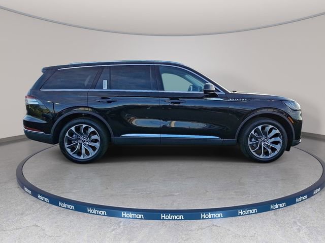 New 2026 Lincoln Aviator AWD image 4