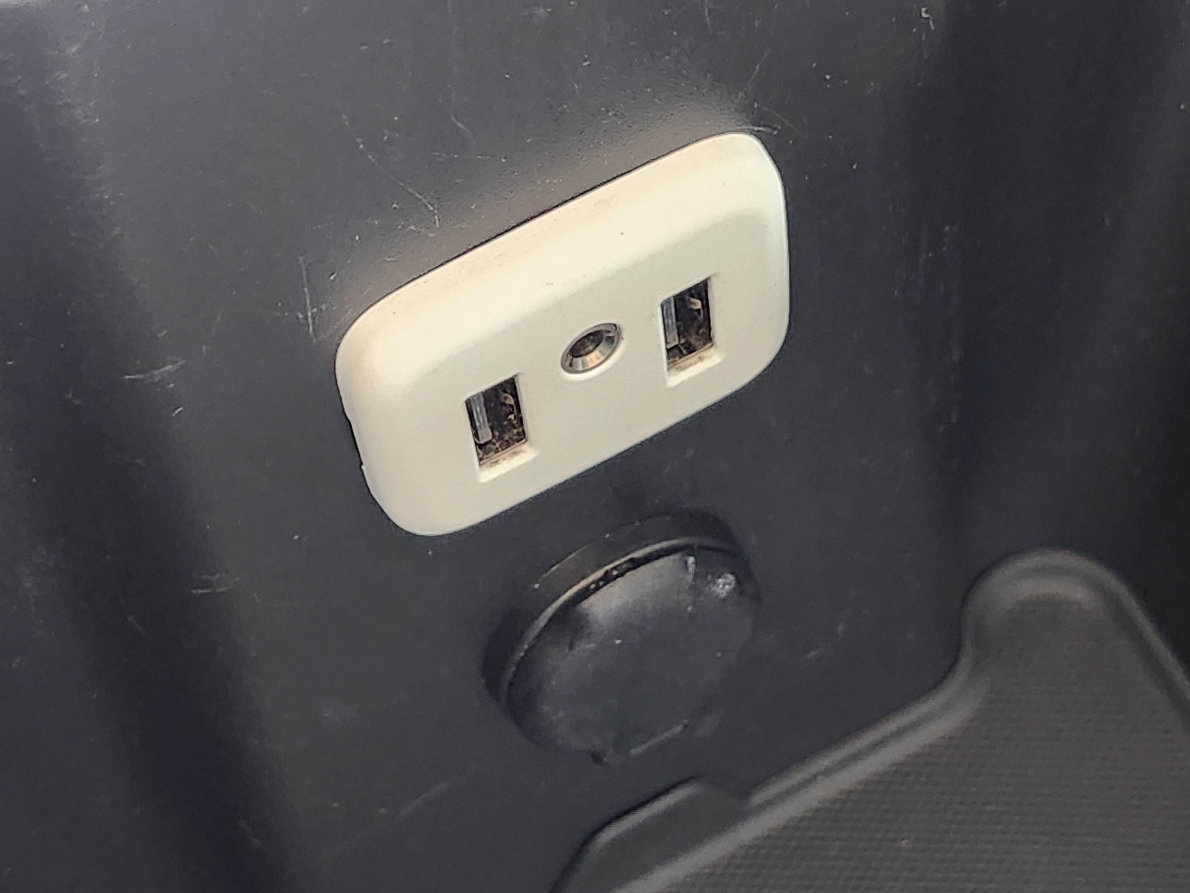 Used 2020 Buick Envision Essence image 34