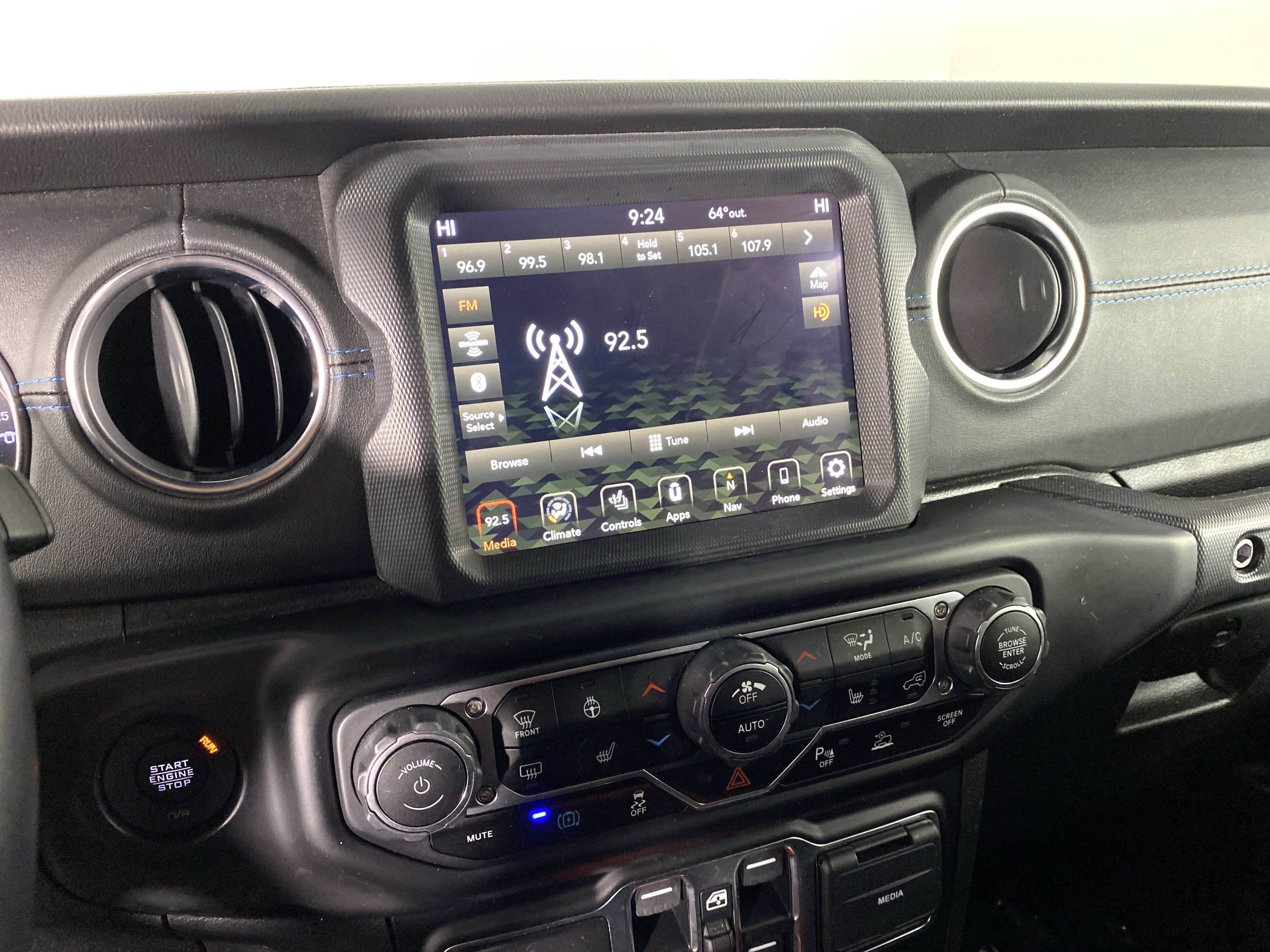 Used 2021 Jeep Wrangler Unlimited Rubicon 4xe w/ Steel Bumper Group image 31