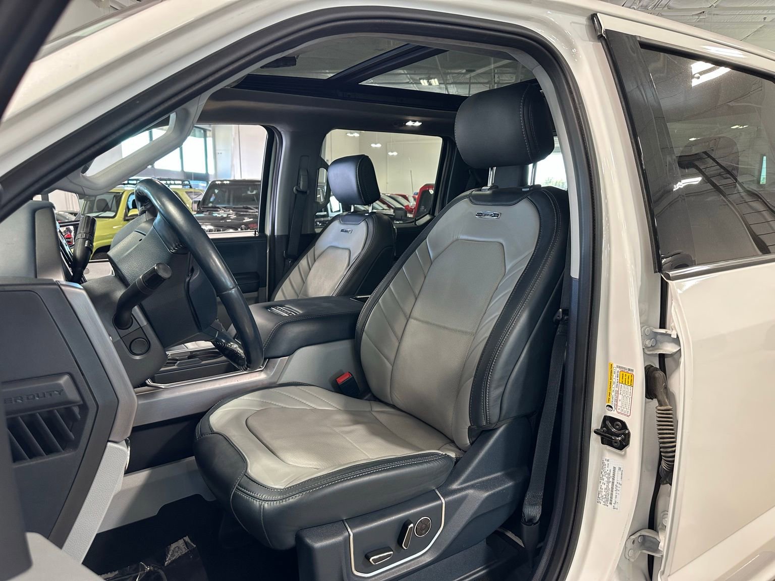 Used 2022 Ford F450 Limited w/ FX4 Off-Road Package image 12