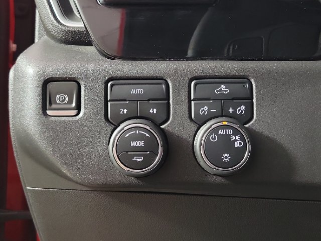 Used 2023 Chevrolet Silverado 1500 LT AWD/4WD image 23