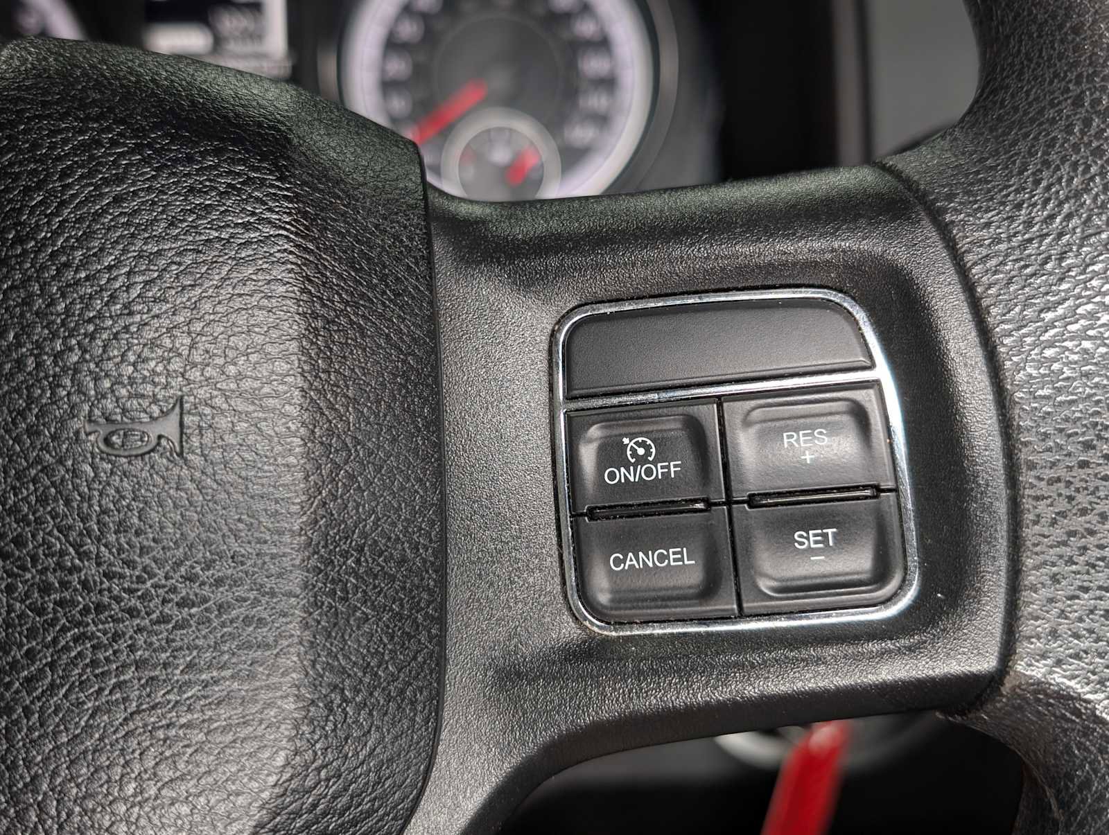 Used 2018 RAM 2500 SLT image 31