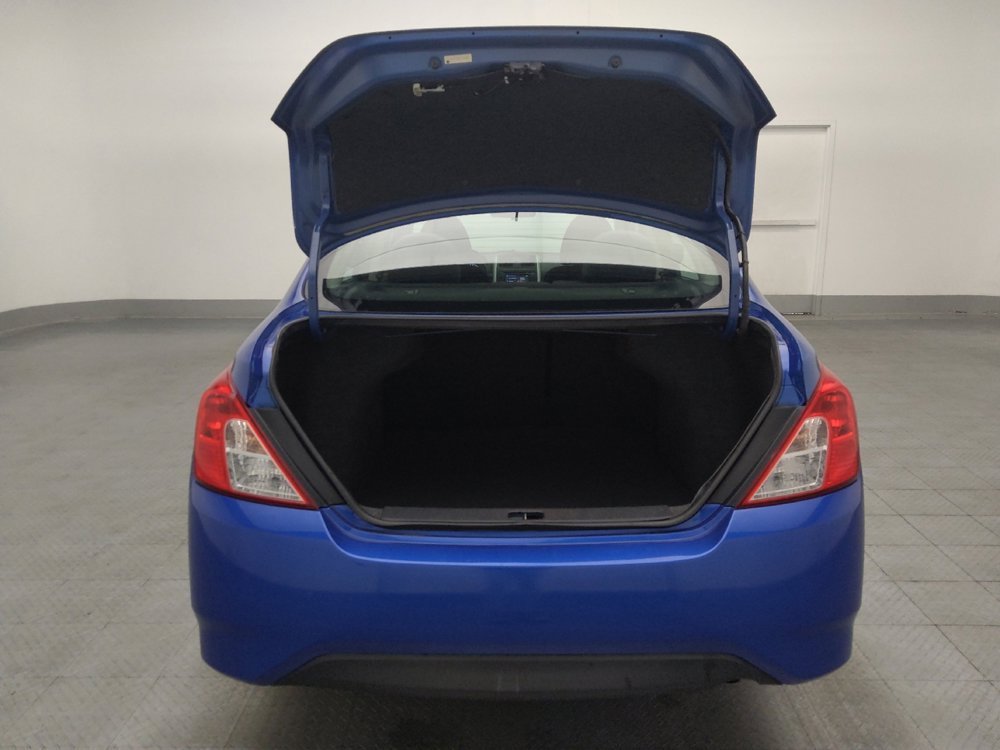 Used 2016 Nissan Versa SL image 29