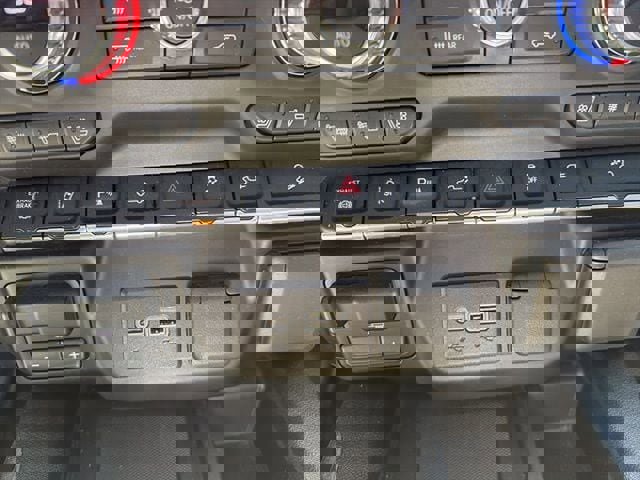 Used 2022 GMC Sierra 3500 Denali w/ Denali Ultimate Package image 17