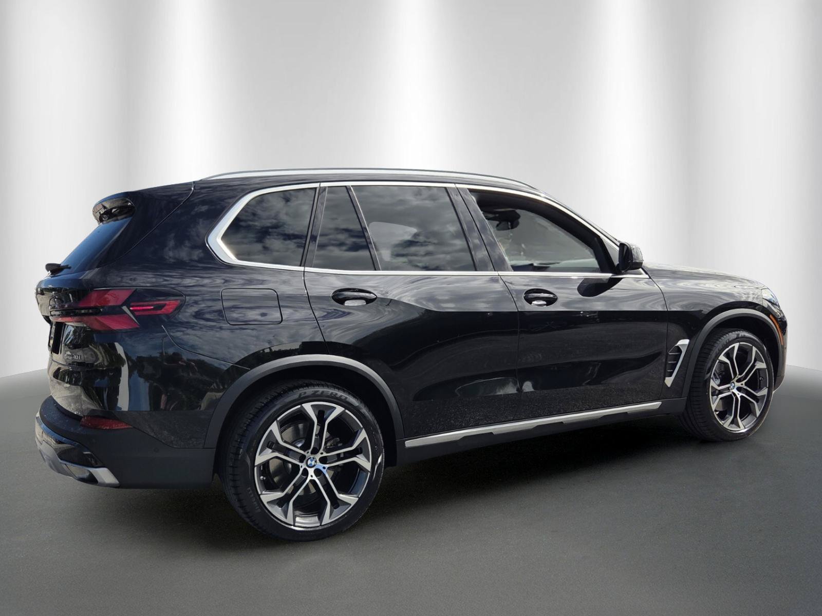 Used 2024 BMW X5 sDrive40i w/ Executive Package RWD image 7