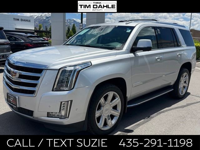 Used 2019 Cadillac Escalade Premium Luxury AWD/4WD image 6