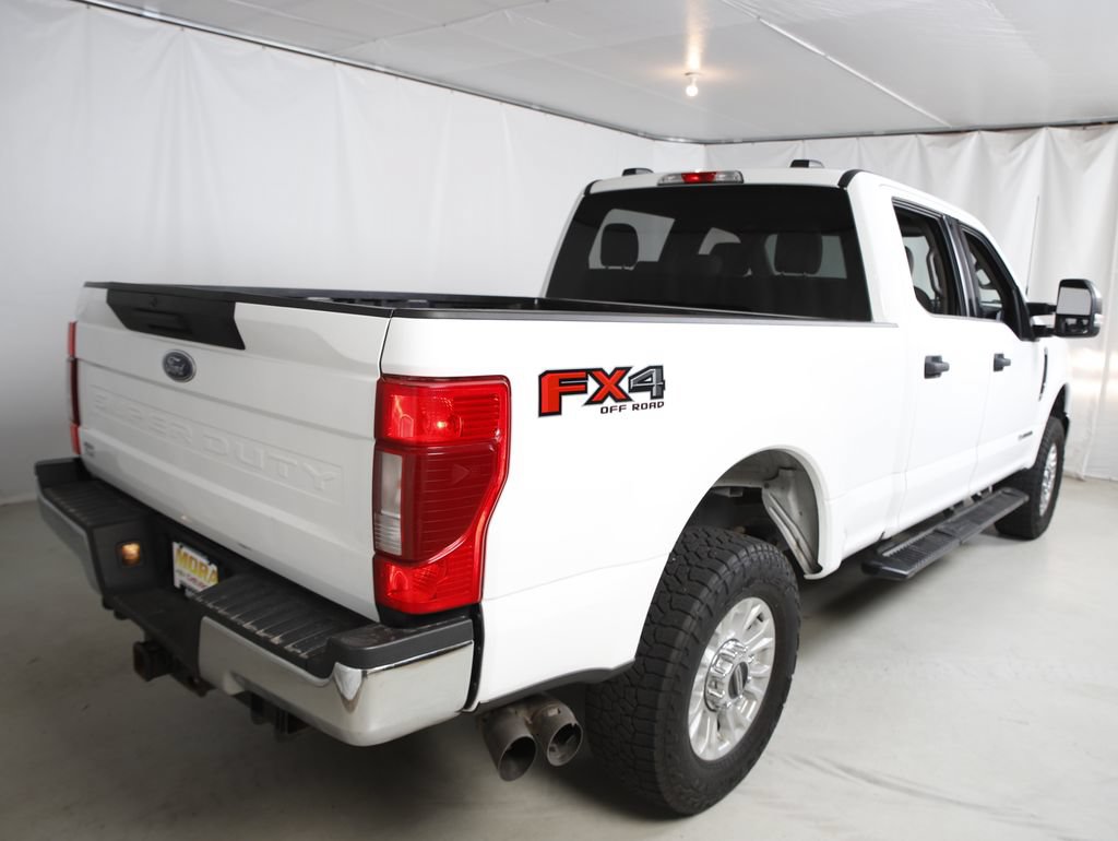 Used 2022 Ford F250 XLT w/ FX4 Off-Road Package AWD/4WD image 3