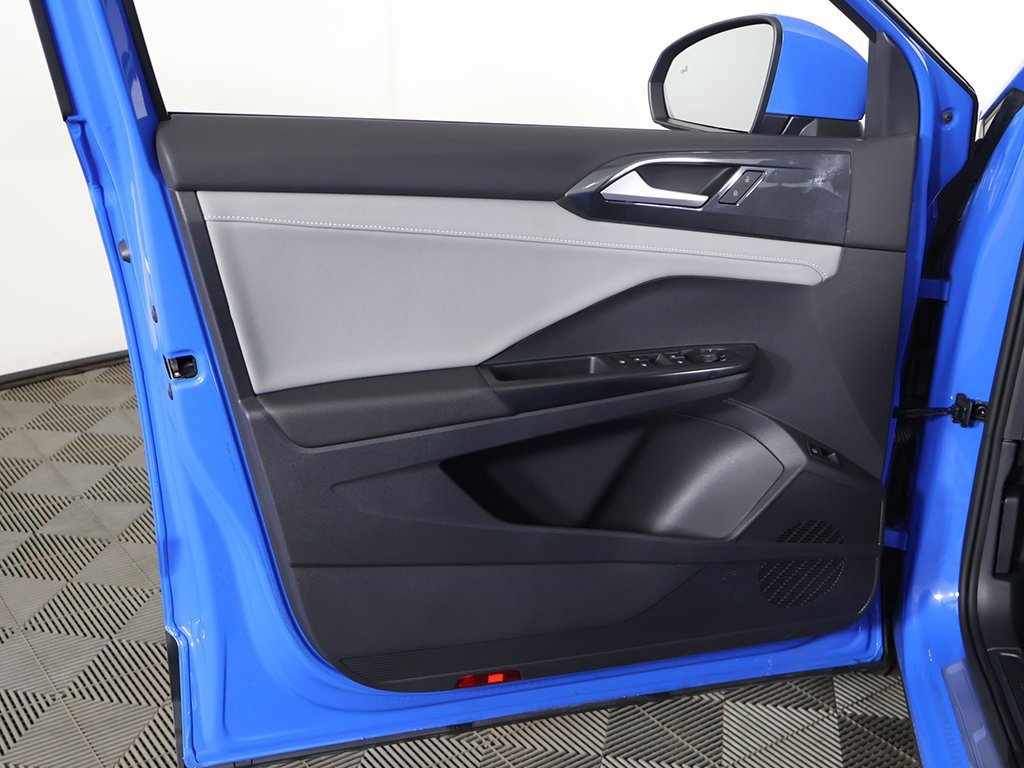 Used 2022 Volkswagen Taos SEL image 24