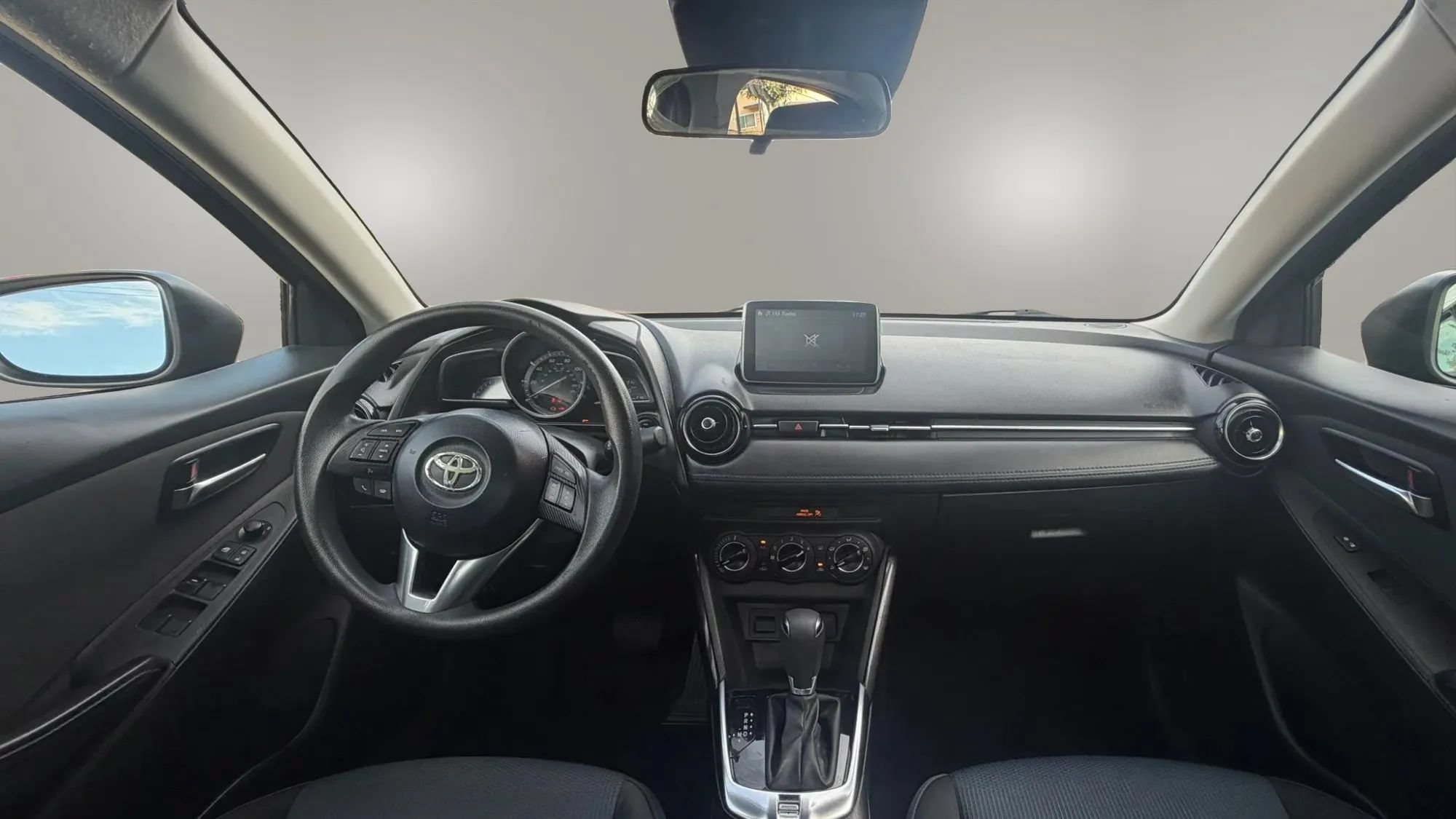 Used 2017 Toyota Yaris iA FWD image 17