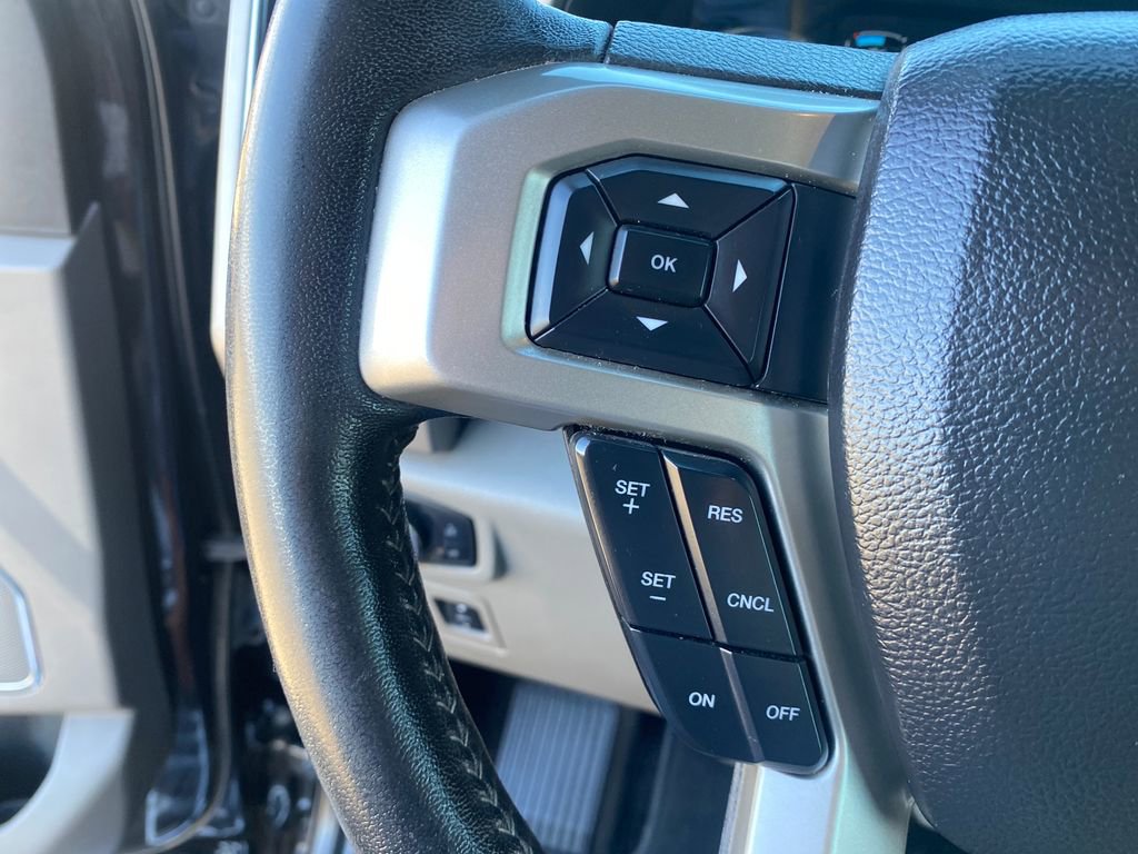 Used 2020 Ford F150 Lariat image 39