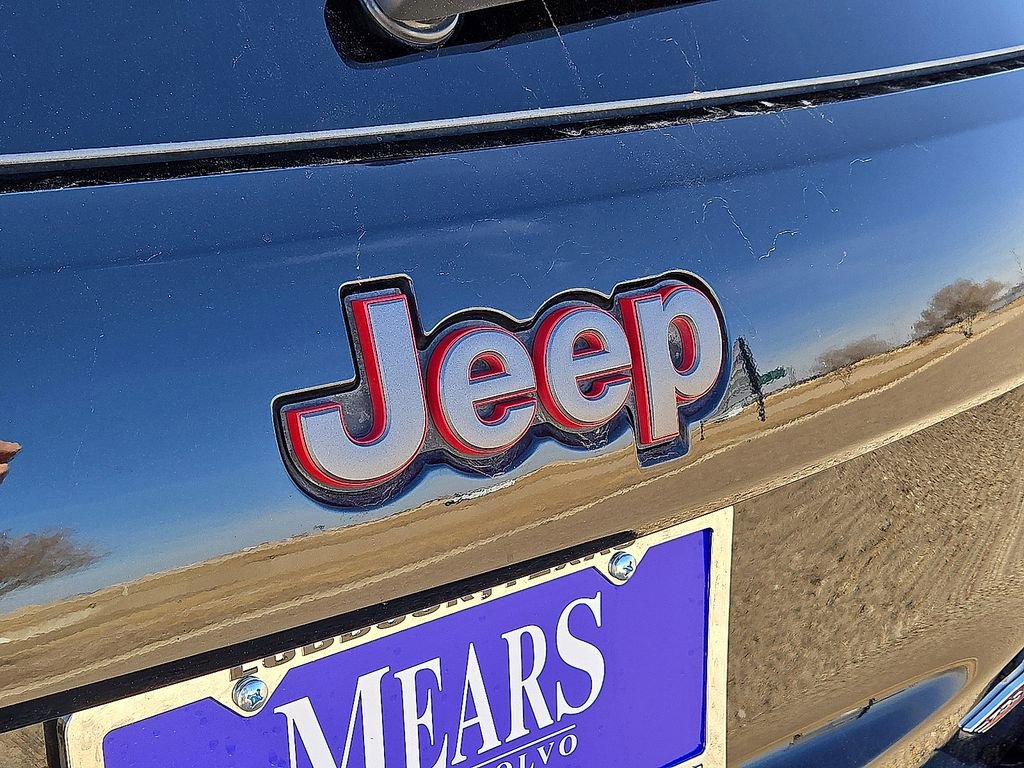 Used 2017 Jeep Grand Cherokee Trailhawk w/ Trailhawk Luxury Group image 13