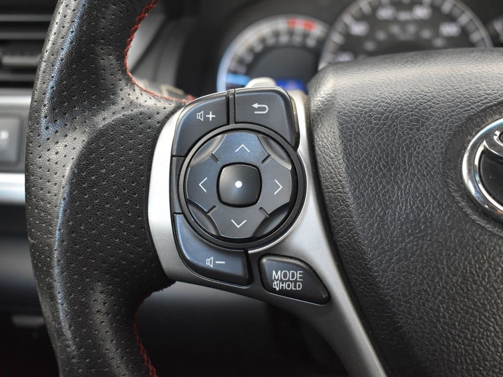 Used 2013 Toyota Camry SE image 15
