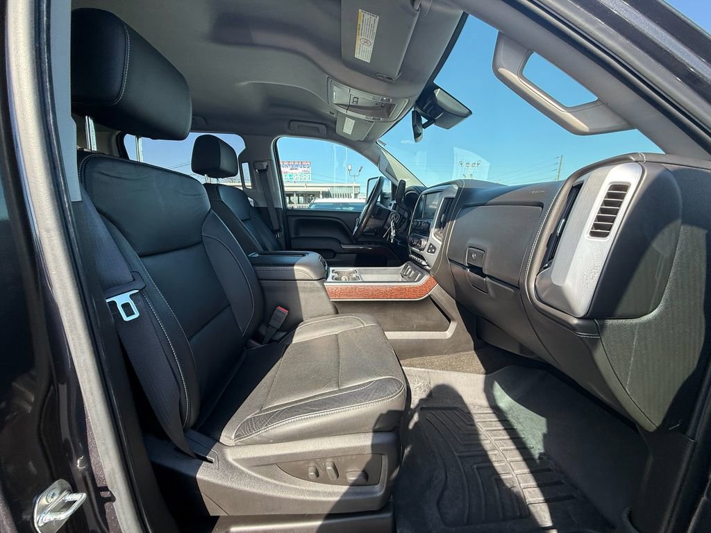 Used 2016 GMC Sierra 2500 SLT w/ Duramax Plus Package image 25