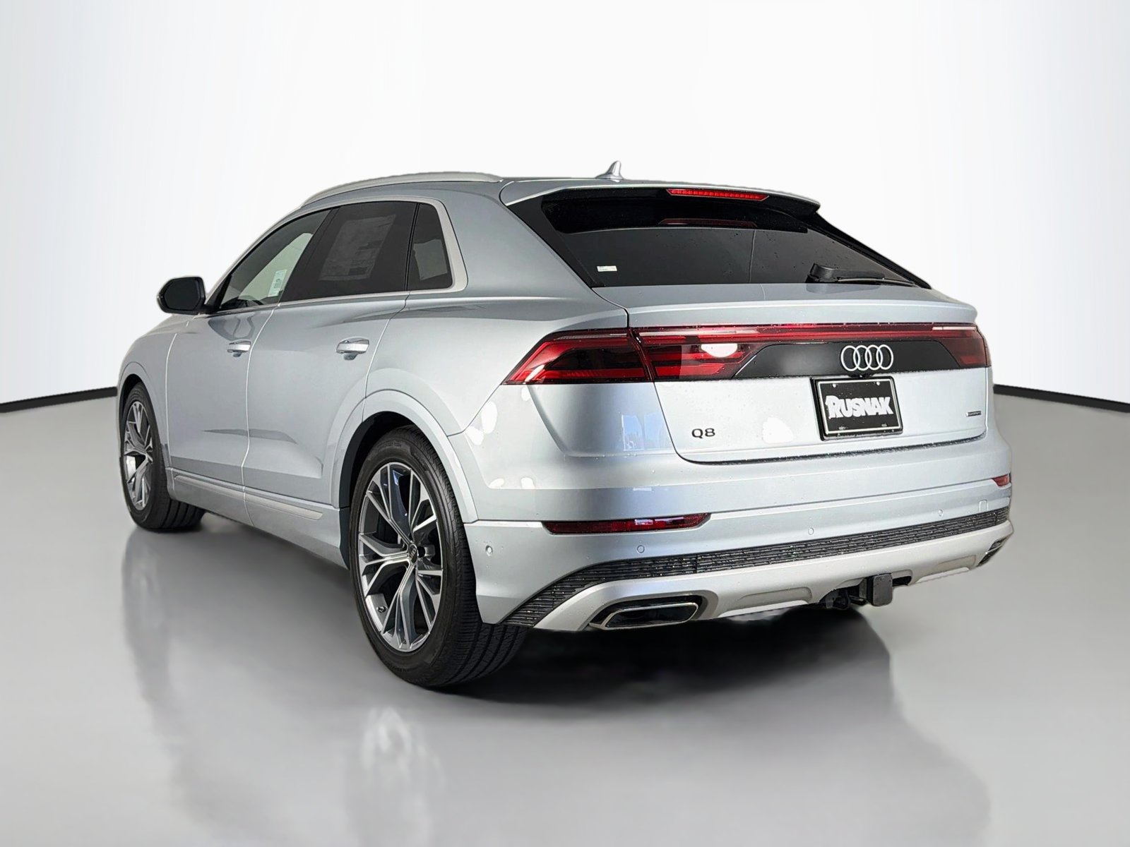 Used 2026 Audi Q8 Premium Plus AWD/4WD image 5
