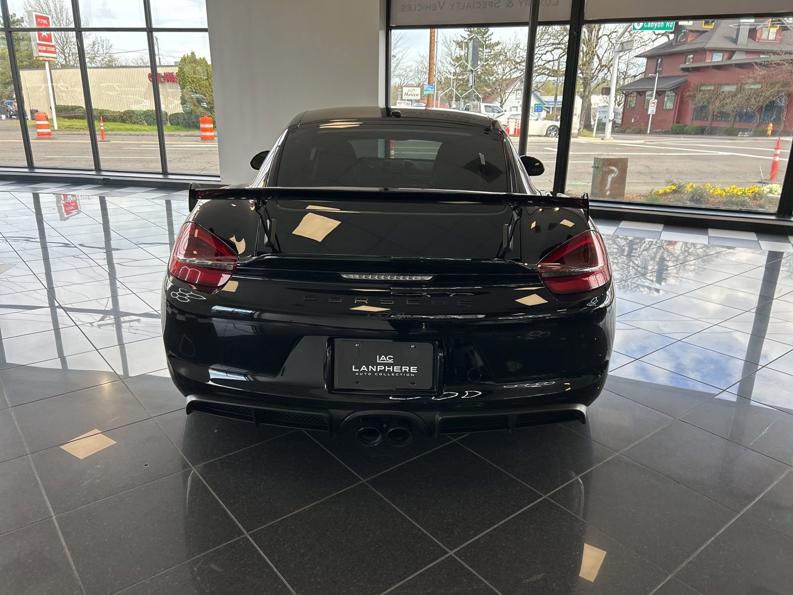 Used 2016 Porsche Cayman GT4 image 13
