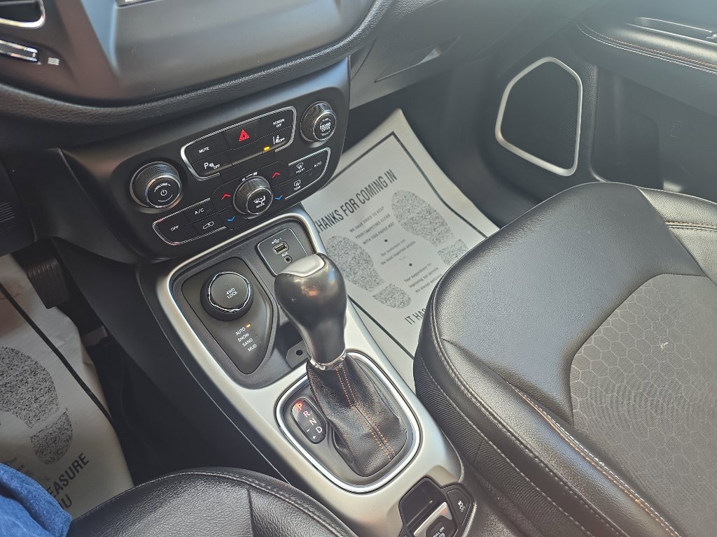 Used 2019 Jeep Compass Latitude w/ Safety & Security Group image 19