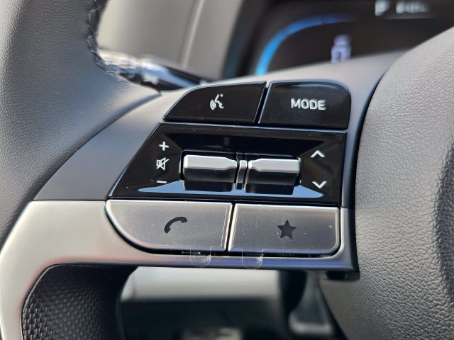 New 2026 Hyundai Elantra SEL Sport FWD image 13