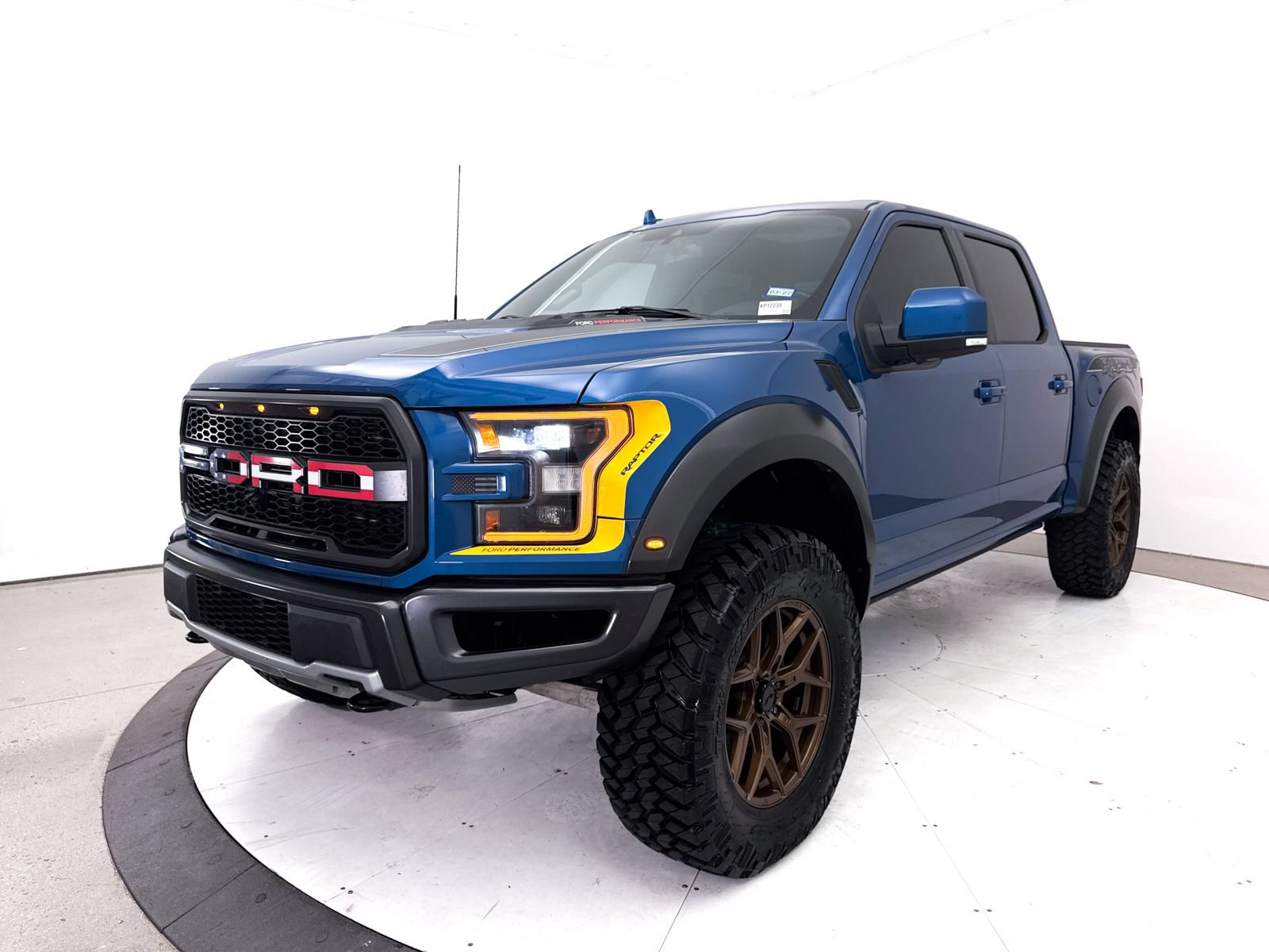 Used 2020 Ford F150 Raptor w/ Equipment Group 802A Luxury AWD/4WD image 17