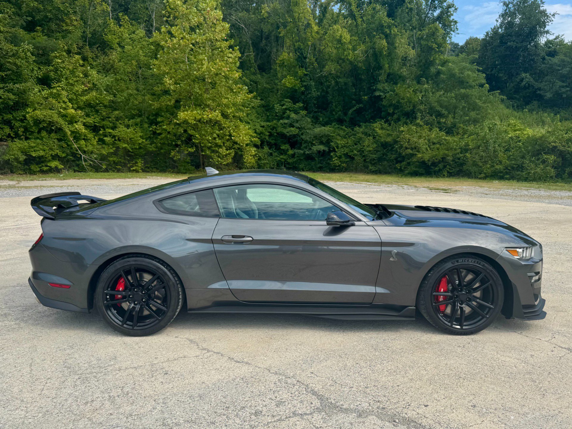 Used 2020 Ford Mustang Shelby GT500 w/ Technology Package image 7