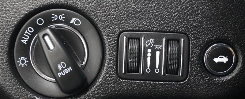 Used 2019 Chrysler 300 S RWD image 20