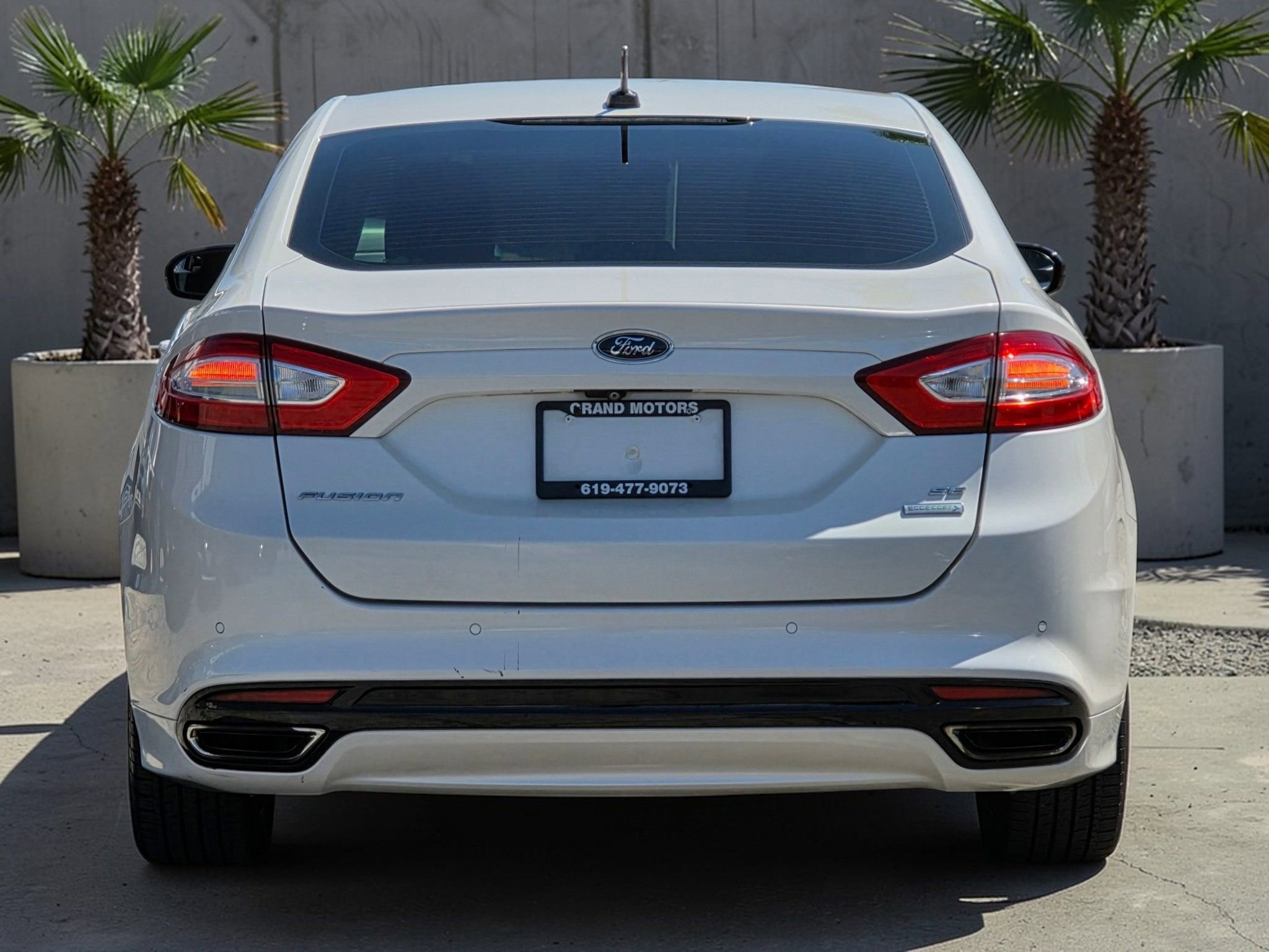 Used 2015 Ford Fusion SE w/ Equipment Group 202A FWD image 6
