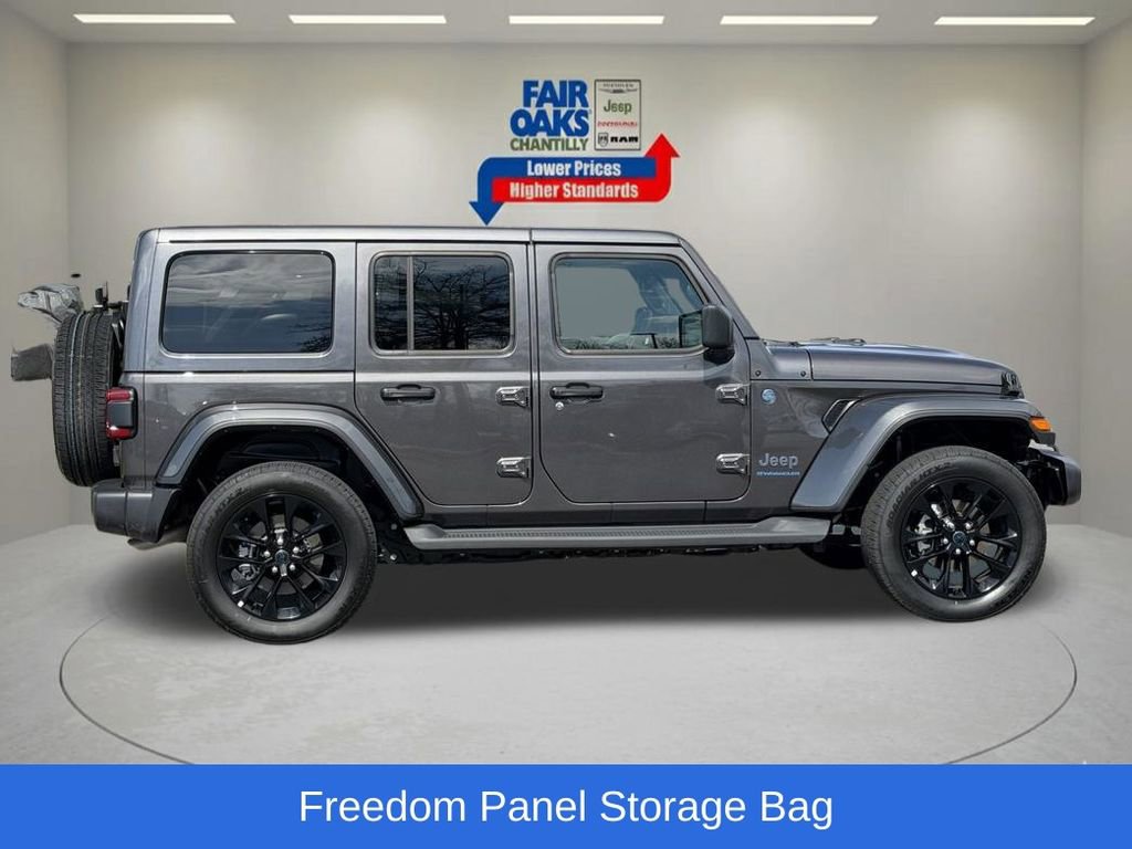 Certified 2025 Jeep Wrangler Unlimited Sahara AWD/4WD image 7