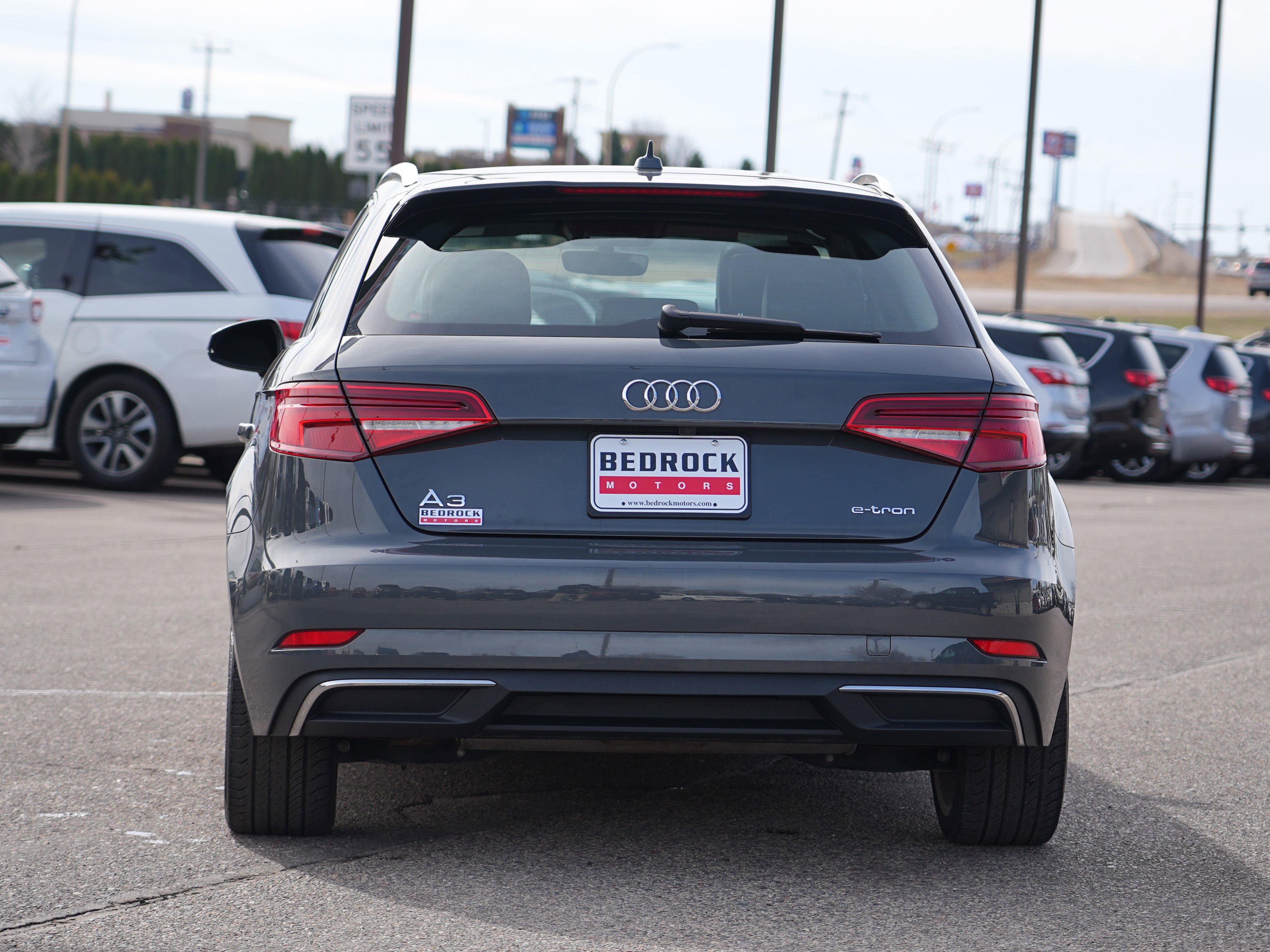 Used 2017 Audi A3 e-tron Premium w/ Sport Package FWD image 4