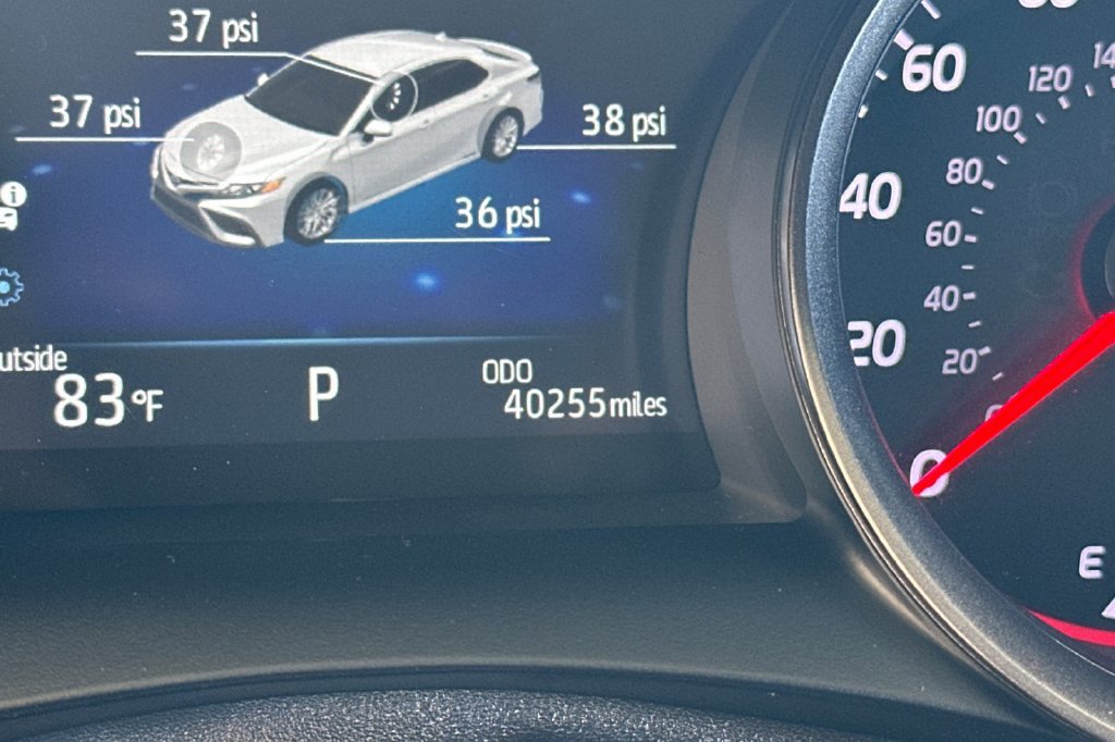 Used 2022 Toyota Camry XSE FWD image 29