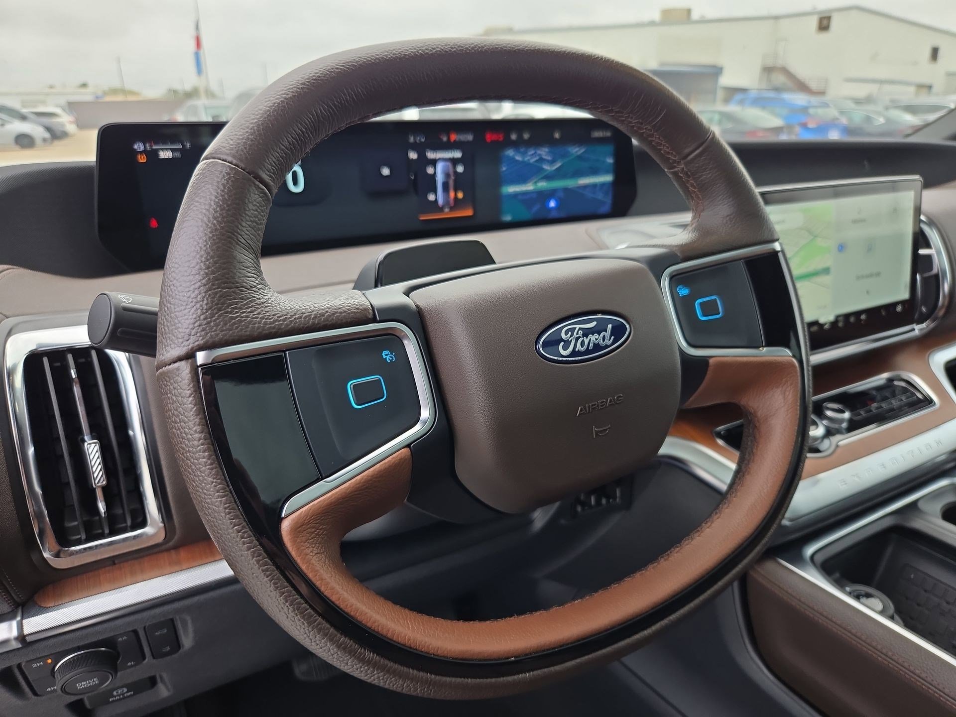 Used 2025 Ford Expedition King Ranch image 18