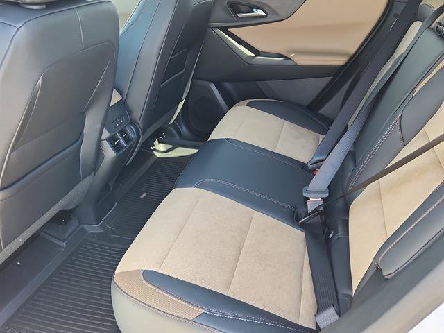 New 2026 Chevrolet Equinox ACTIV AWD/4WD image 9