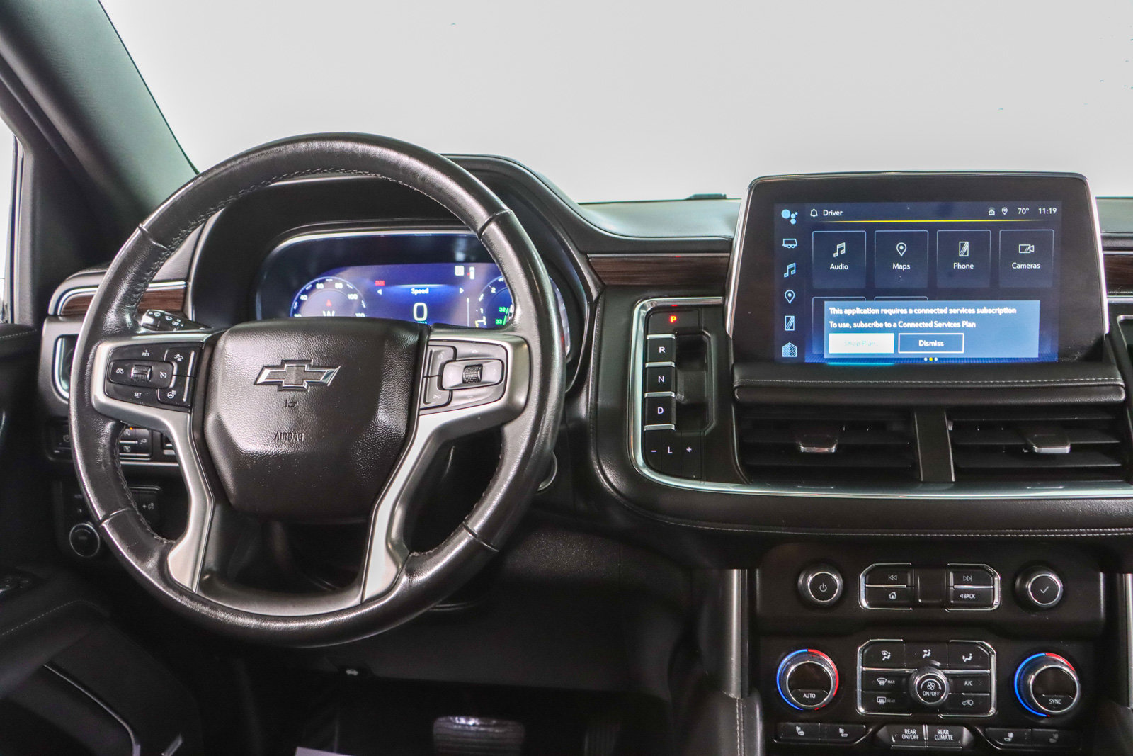 Used 2022 Chevrolet Tahoe Z71 w/ Luxury Package AWD/4WD image 18