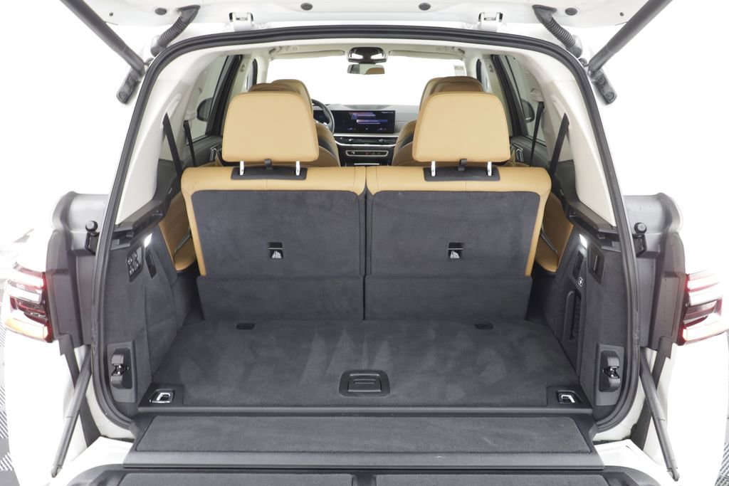 Certified 2023 BMW X7 xDrive40i w/ Premium Package AWD/4WD image 19