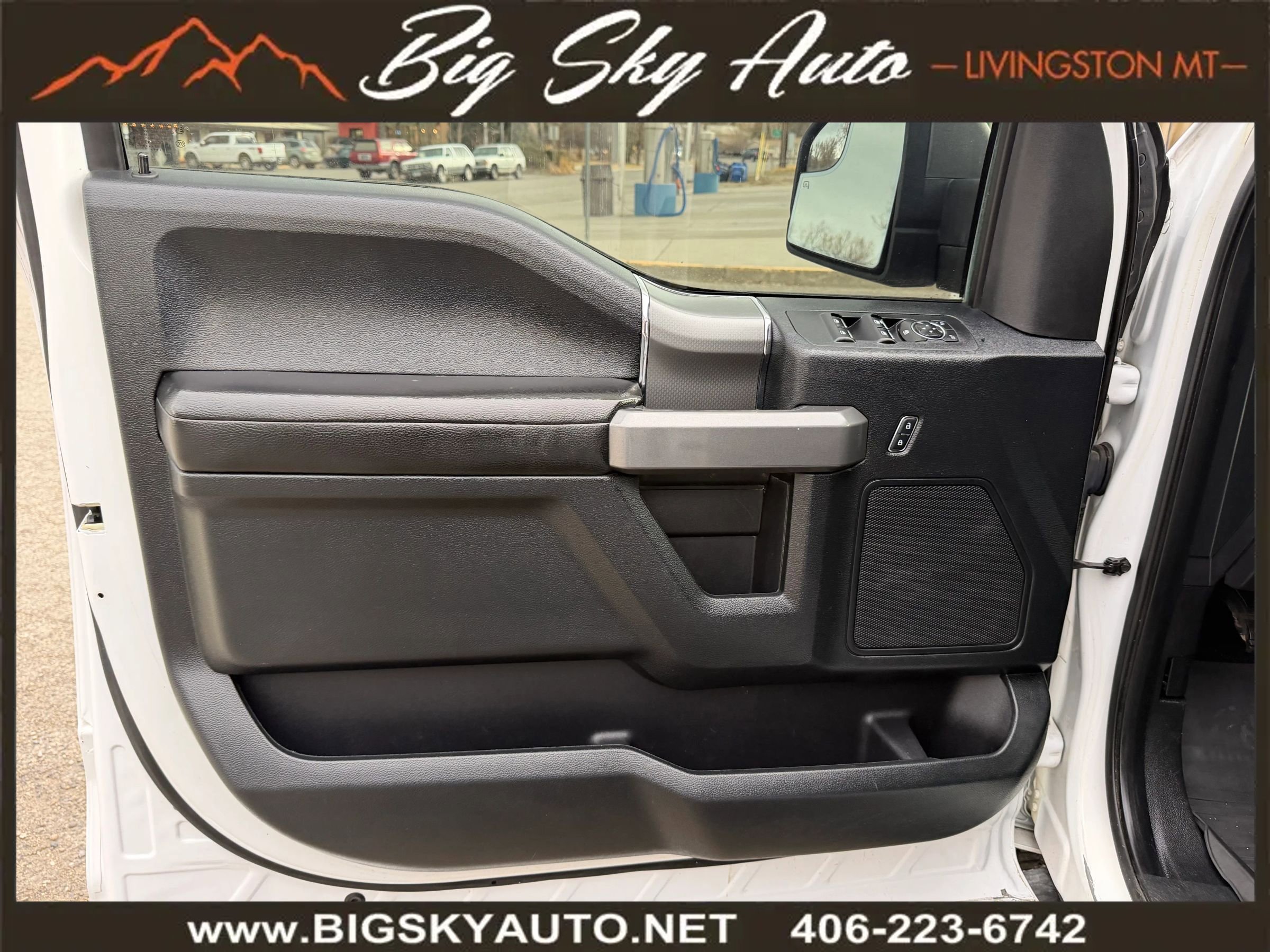 Used 2017 Ford F150 XLT w/ Equipment Group 301A Mid image 12