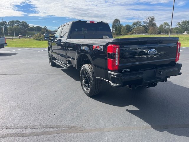 New 2026 Ford F250 4x4 Crew Cab Super Duty image 7
