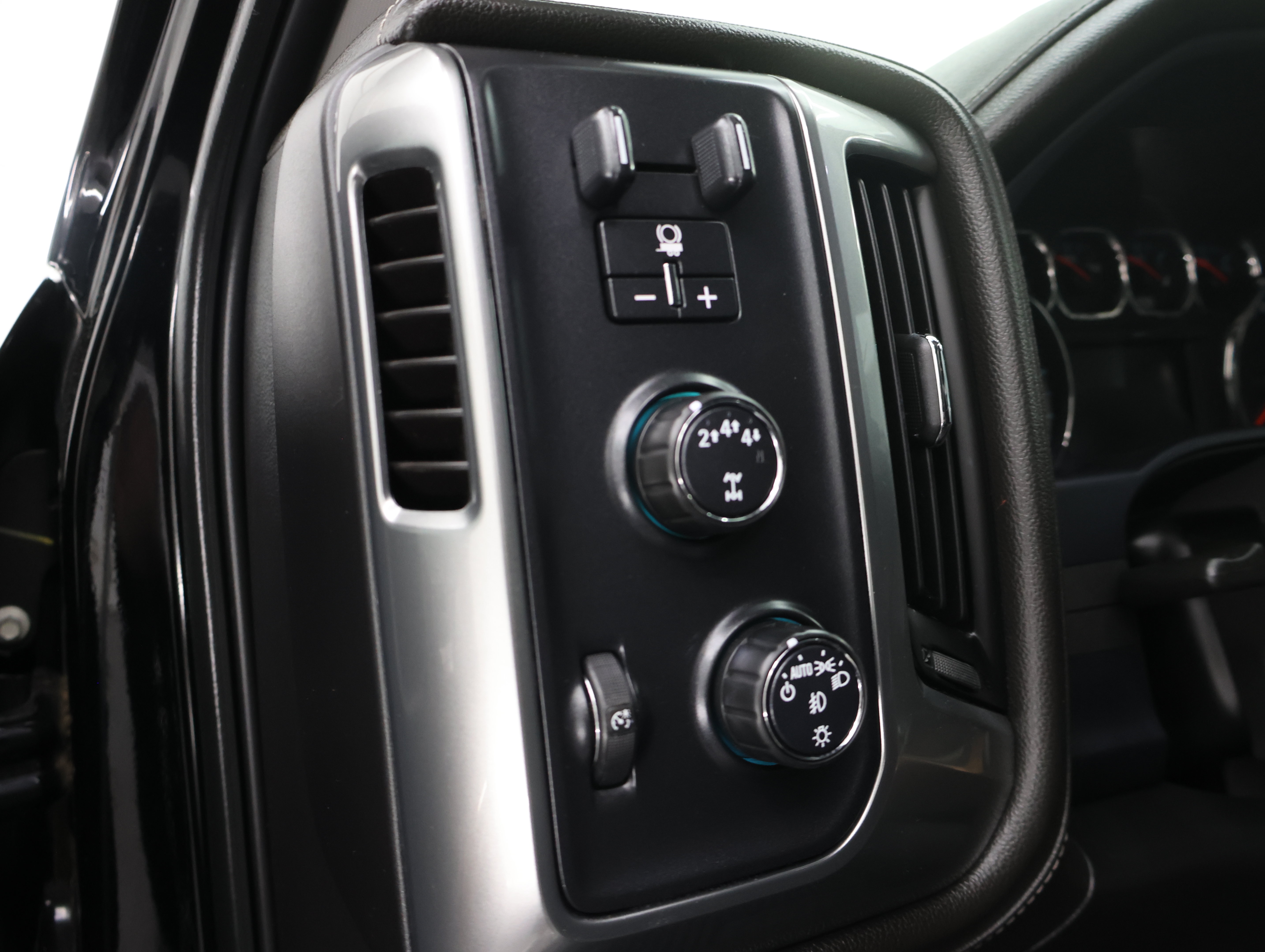 Used 2017 Chevrolet Silverado 3500 LTZ w/ Duramax Plus Package AWD/4WD image 42