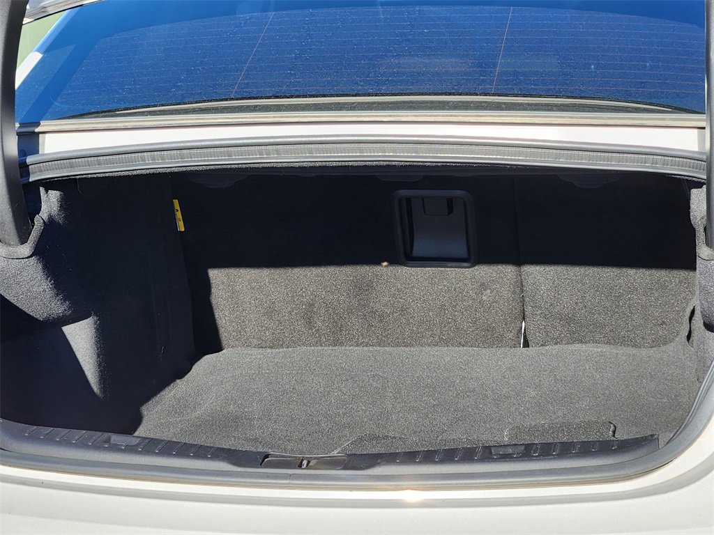 Used 2017 Lincoln MKZ Reserve w/ Climate Package image 10