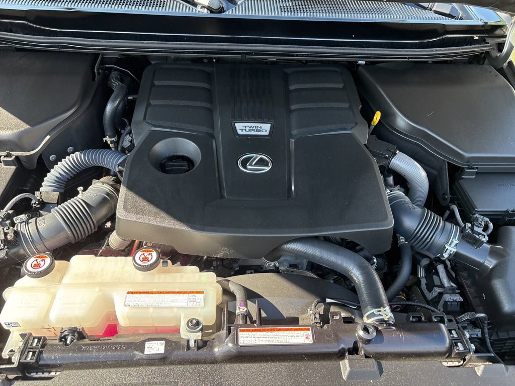 Certified 2024 Lexus GX 550 w/ Accessory Package (2T) AWD/4WD image 10