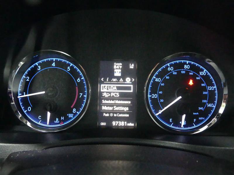 Used 2018 Toyota Corolla SE FWD image 31