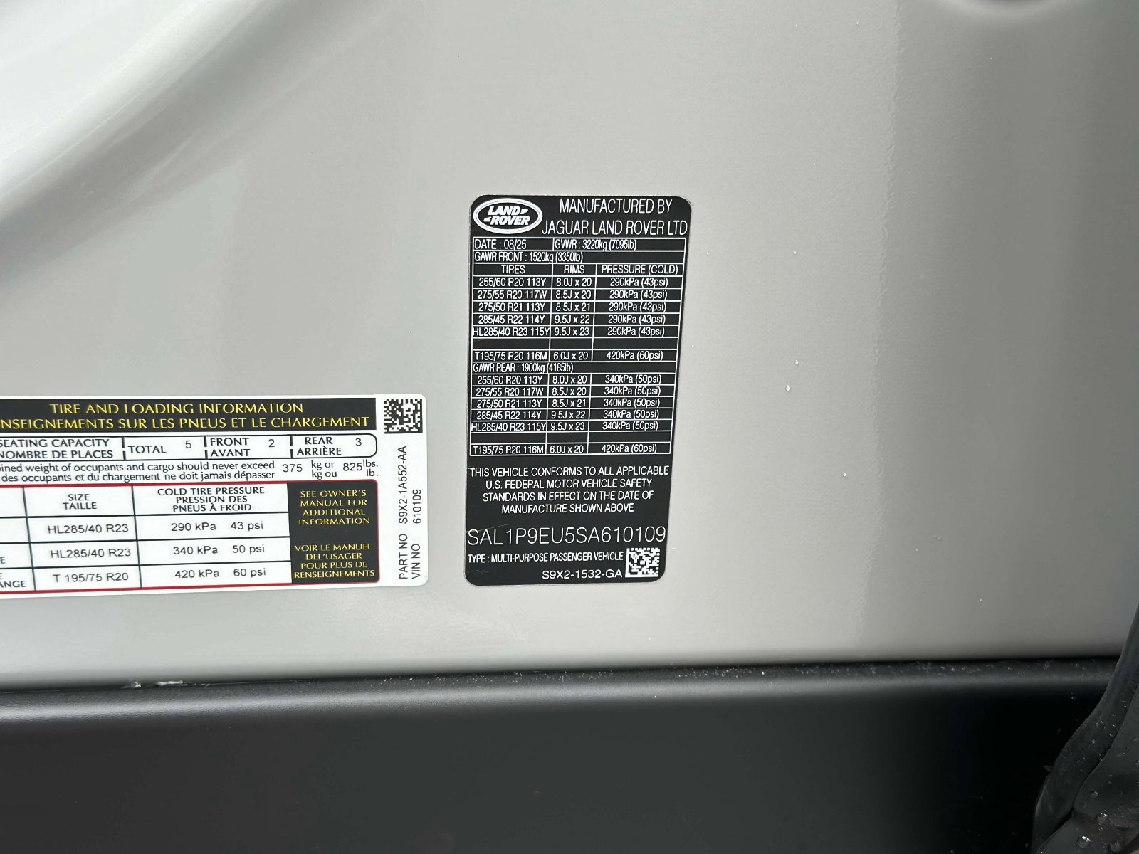 New 2025 Land Rover Range Rover Sport SE image 25