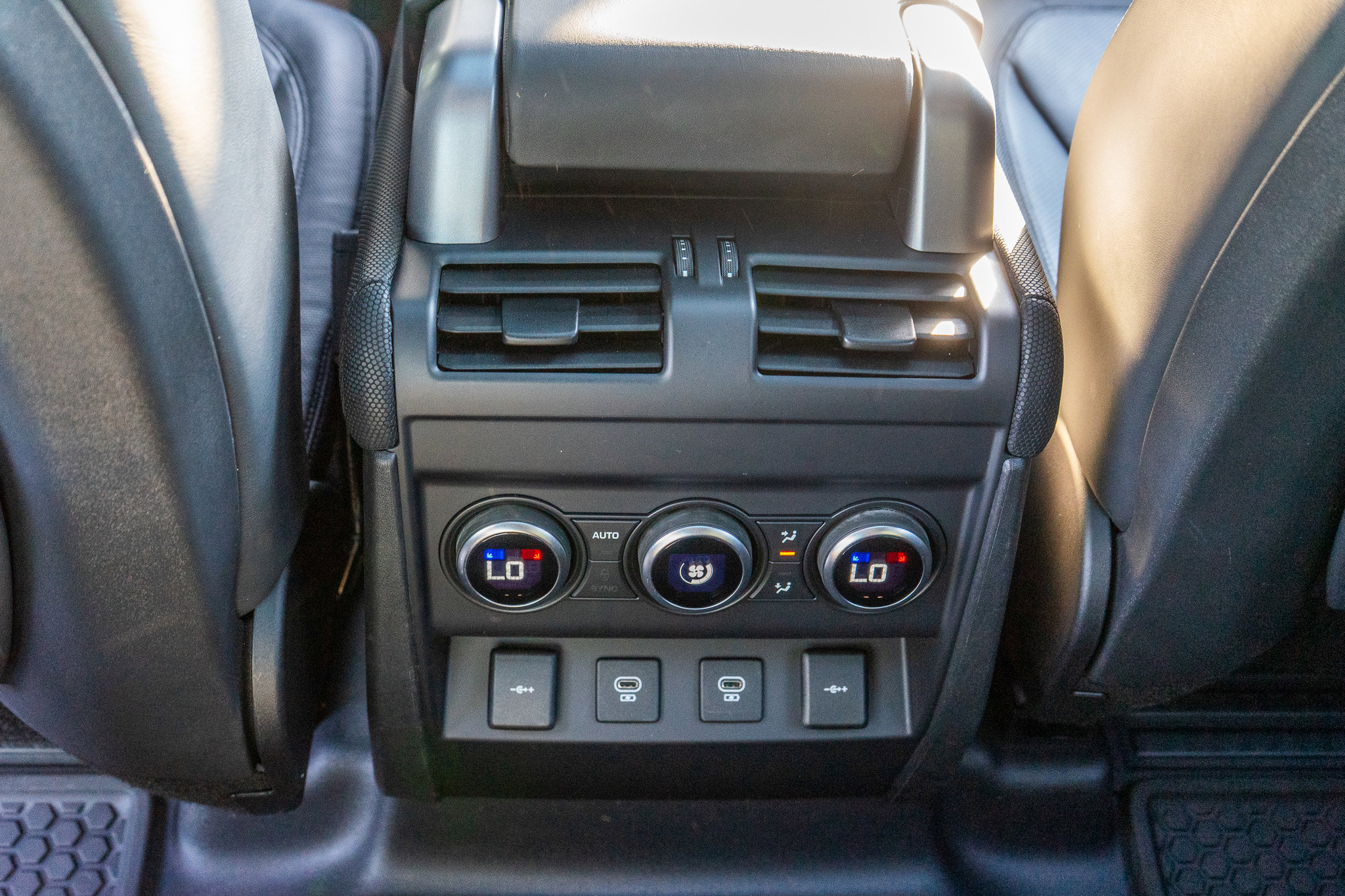 Used 2021 Land Rover Defender 110 X-Dynamic HSE image 46