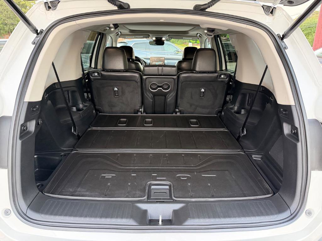 Used 2025 Honda Pilot Touring image 23