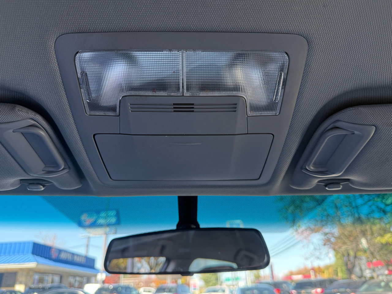 Used 2017 Toyota Camry SE image 23