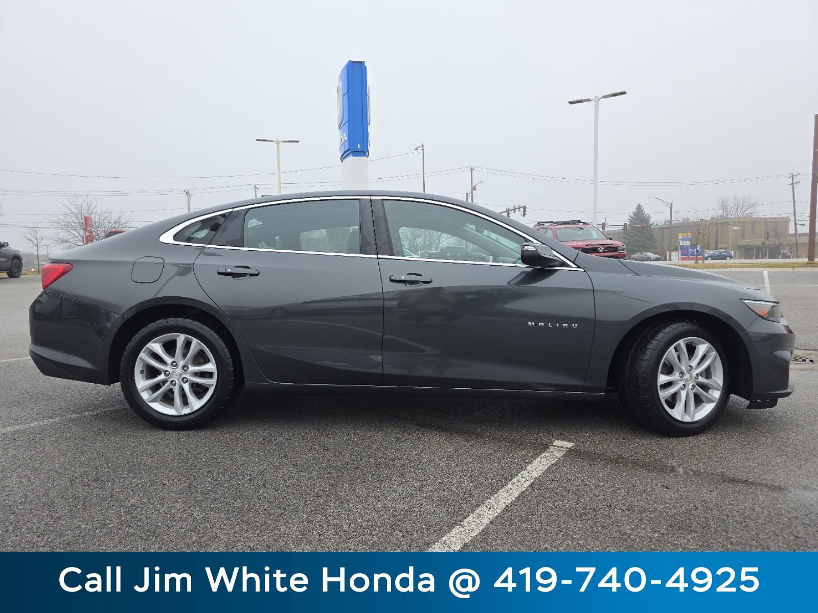 Used 2016 Chevrolet Malibu LT image 19