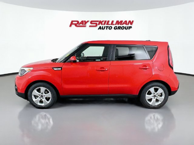 Used 2019 Kia Soul FWD image 2