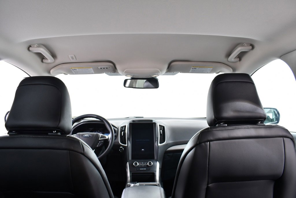 Used 2024 Ford Edge SEL w/ Convenience Package image 17